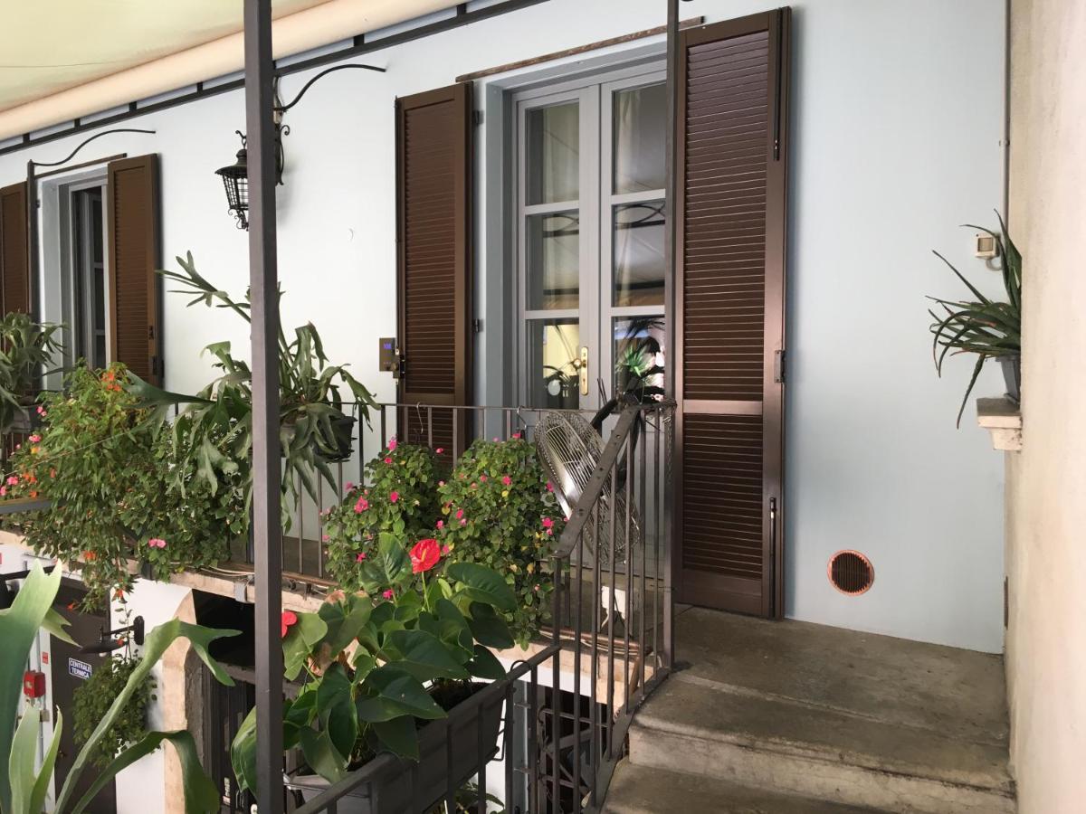 Alessi Appartamenti Desenzano del Garda Ngoại thất bức ảnh