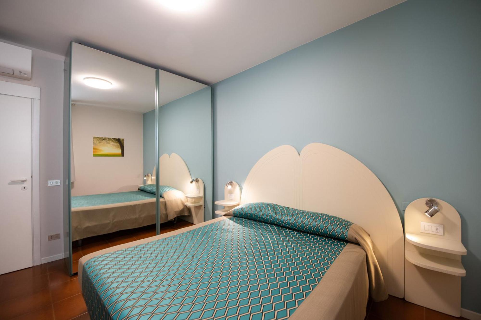 Alessi Appartamenti Desenzano del Garda Ngoại thất bức ảnh