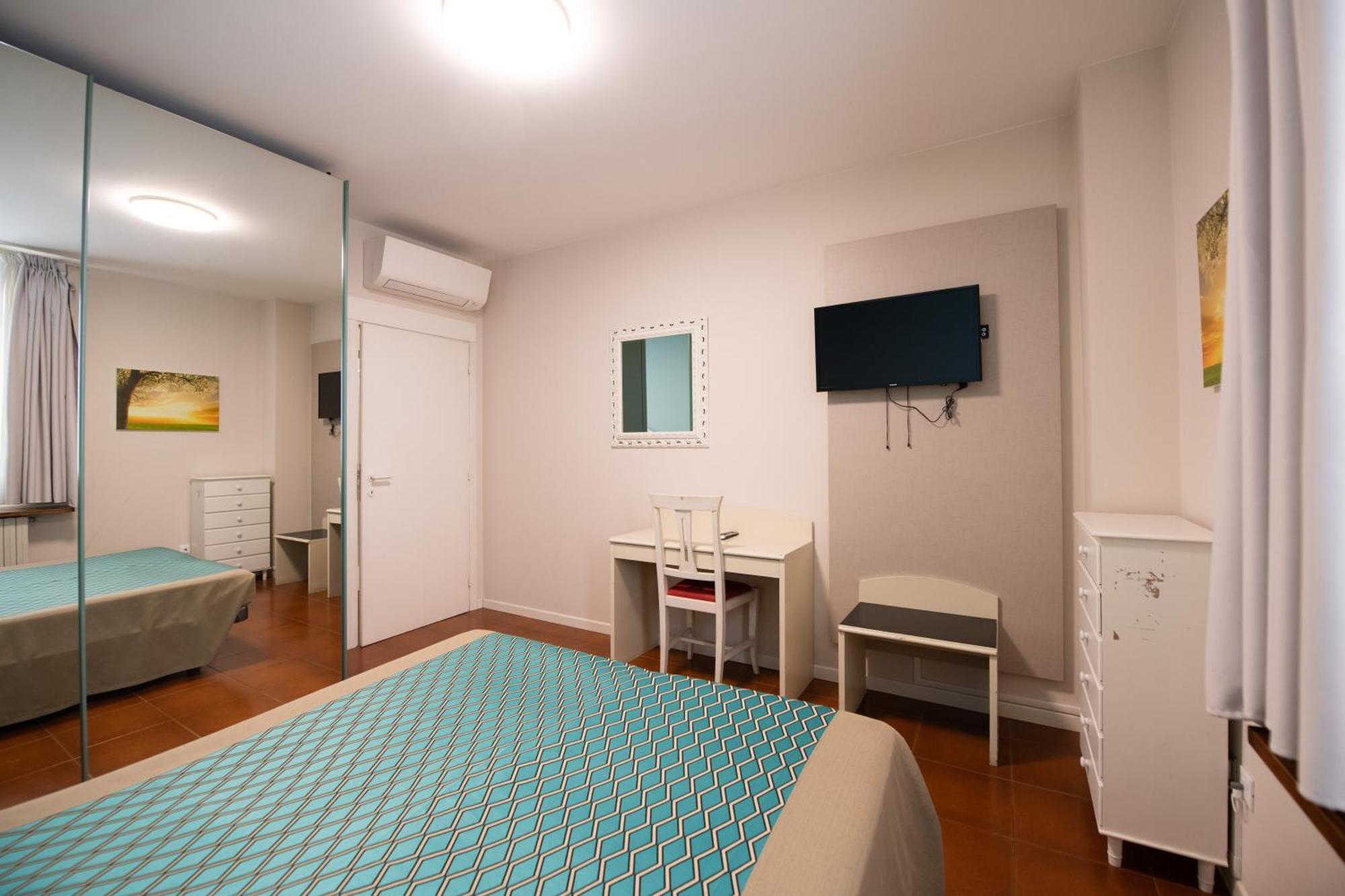 Alessi Appartamenti Desenzano del Garda Ngoại thất bức ảnh